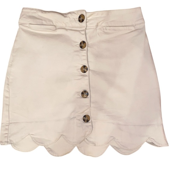 Mi Ami by Francesca Scalloped Hem Front Button Closure Mini Skirt Beige Size XS - Picture 1 of 6
